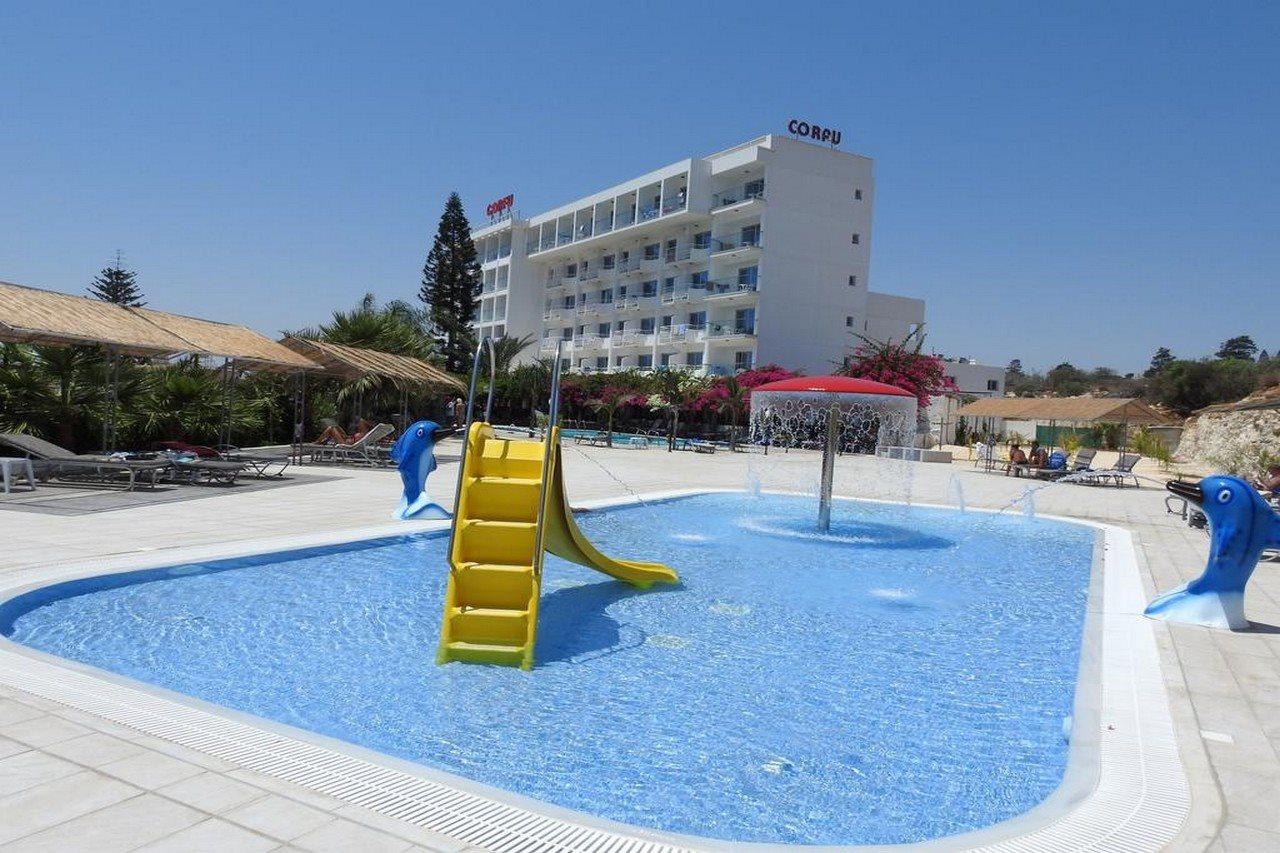 Corfu Hotel Ayia Napa Exterior foto